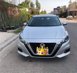 نيسان ألتيما